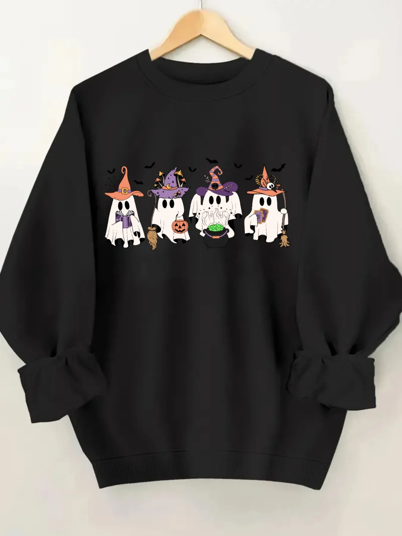 Women's Crewneck Pullover Sweatshirt Cute Ghost Print Design, Soft Casual Long Sleeve, Daily Casual Top Outfit, Winter Women's Clothing, Halloween Costume Outfit