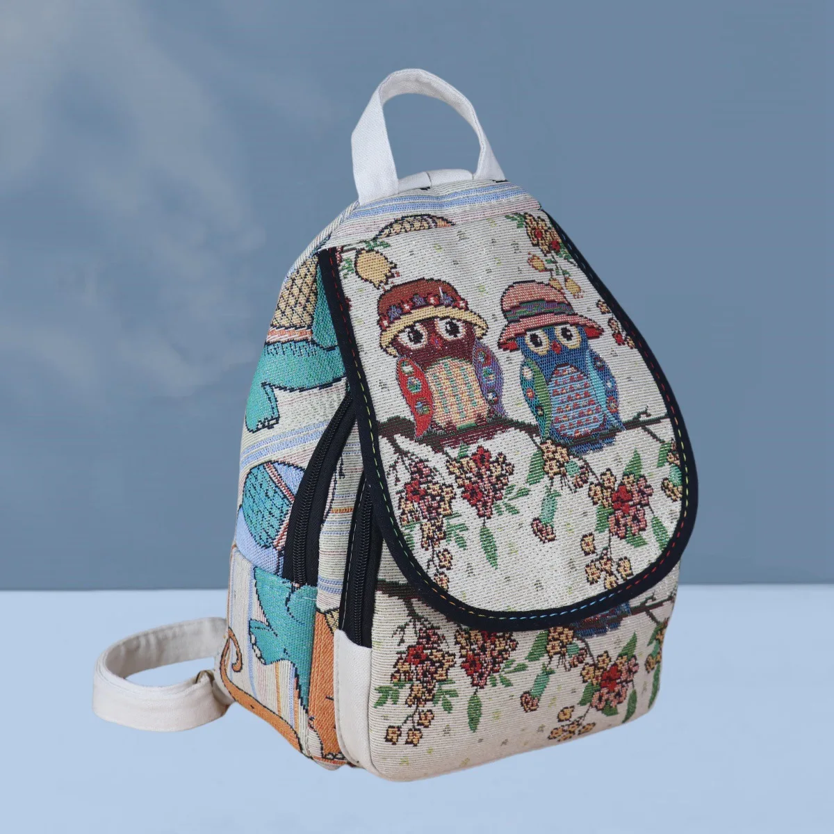 

Backpack Embroidered Canvas Backpack for Women Cute Animal Floral Pattern Lightweight Travel Casual Backpack Small Daypack