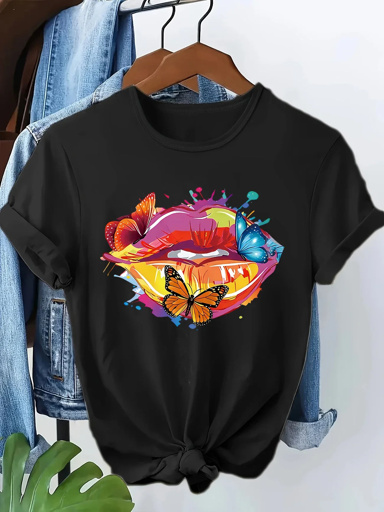Vintage Lips with Colorful Butterflies Casual Y2k Fashion T-shirt Short Sleeve T Shirt Clothing Top Tee Summer Women Girls Shirt