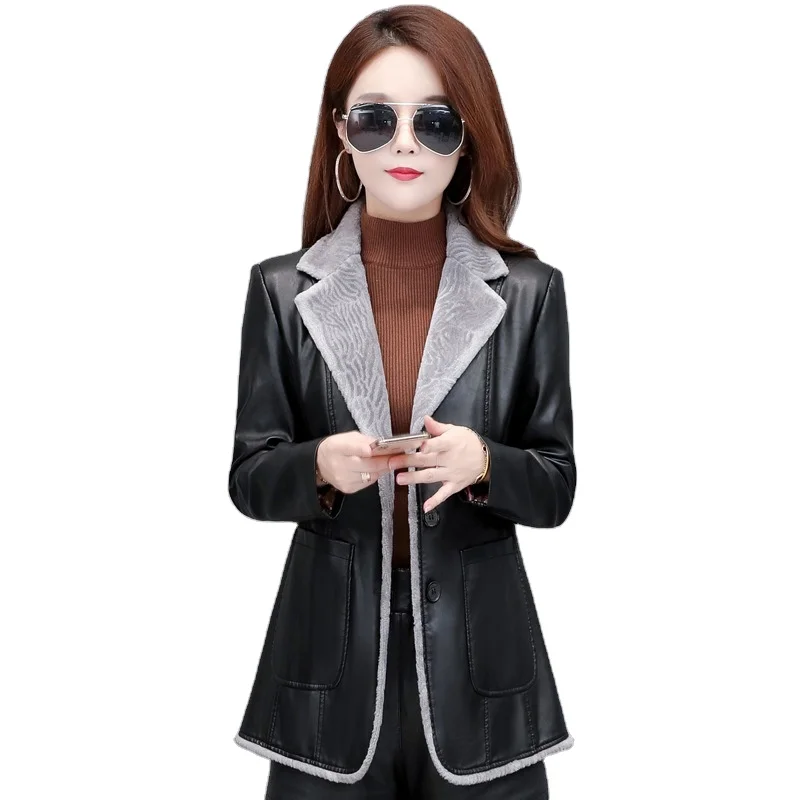 Women Winter Thick Velvet Warm Faux Soft Leather Jackets 5XL New Ladies Washed Pu Leather Blazer Boutique Coat Female Outerwear