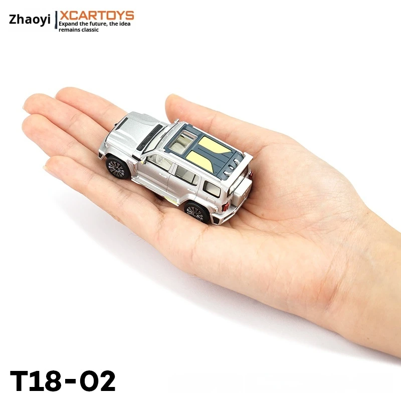 Tuoyi Xcartoys 1:64 لعبة سيارة مصنوعة من خليط معدني نموذج سوبر بيئة سيارة سايبر تانك 300 هدية تزيين سطح المكتب #4