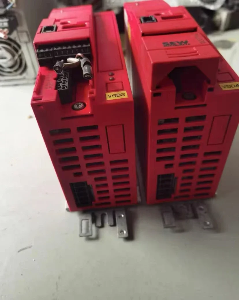 MC07B0015-5A3-4-00 Used Inverter Fully functional and tested OK MC07B0015 5A3 4 00