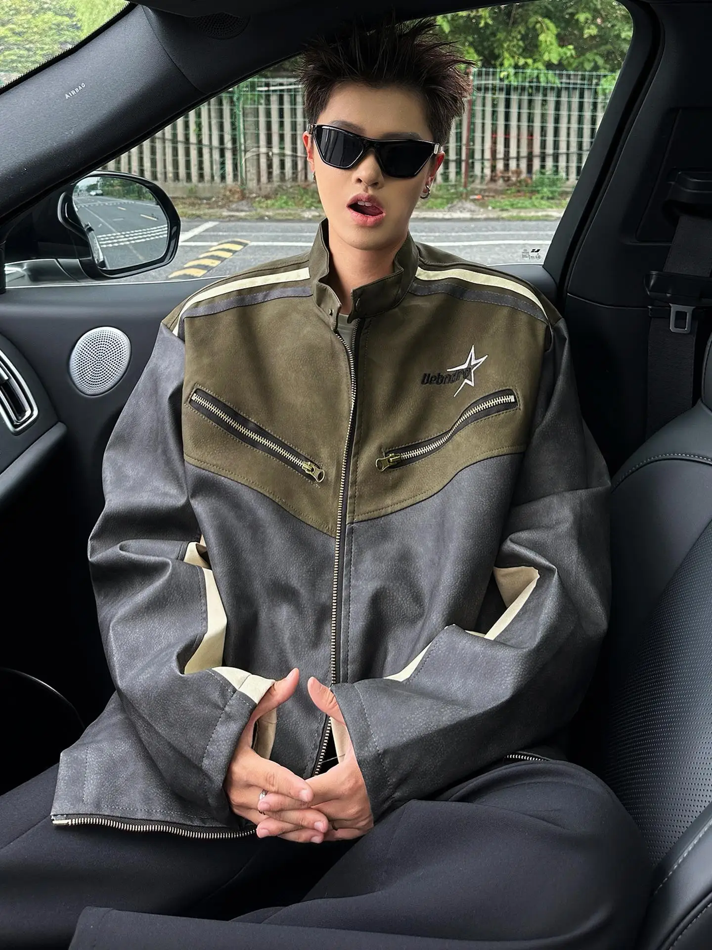 

Мужская винтажная куртка-косуха из искусственной кожи в стиле панк, свободного кроя, с цветным принтом, уличная одежда, длинный пиджак