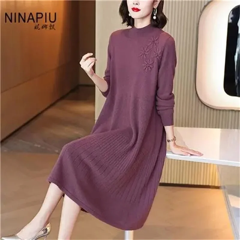 2025 New Stylish and Noble Long Embroidered French Bottoming Sweater Skirt Wide Lady Covered Belly Warm Dress M1033