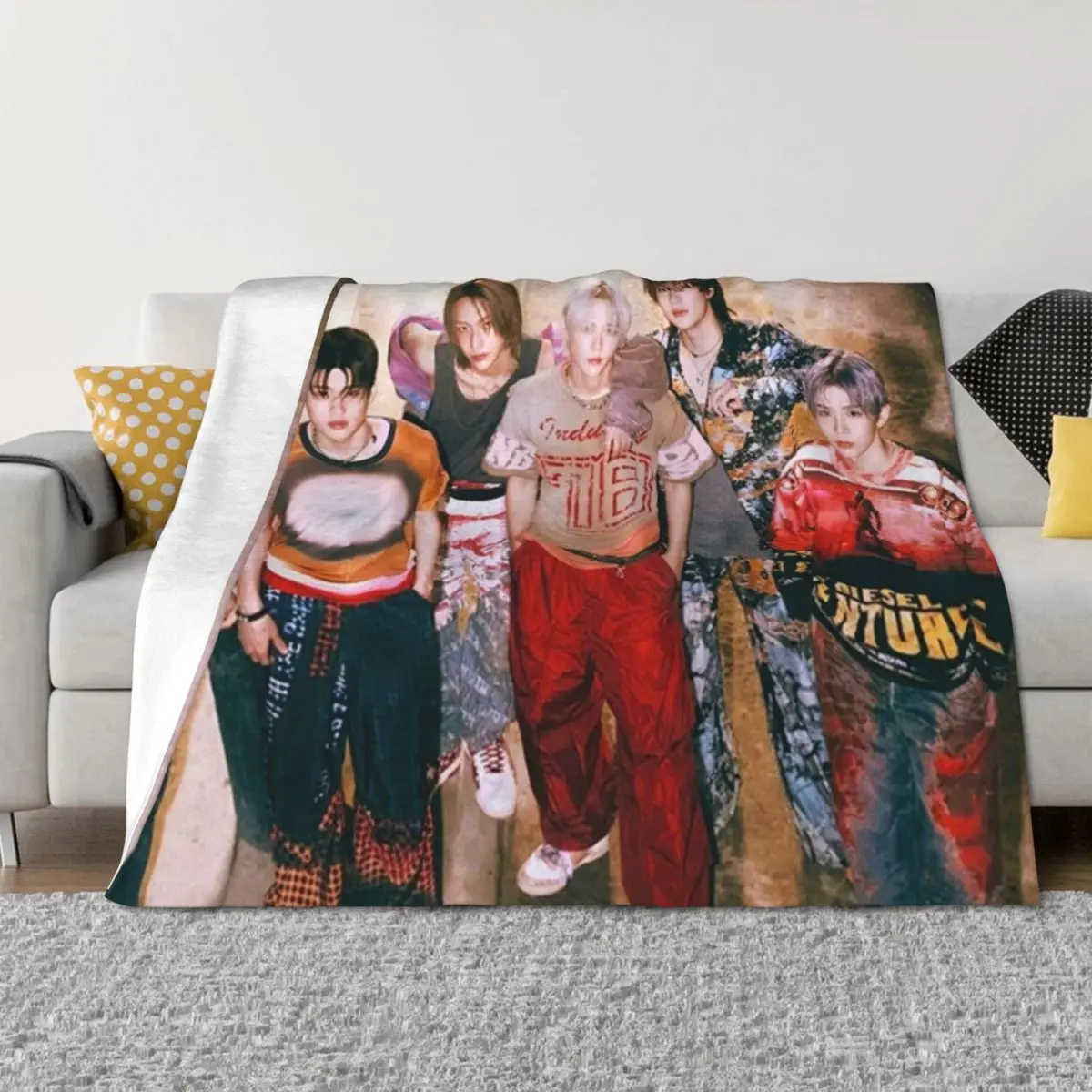 

RIIZE rise and realize kpop group logo Throw Blanket warm for winter Winter beds Sofa Throw Luxury Throw Blankets