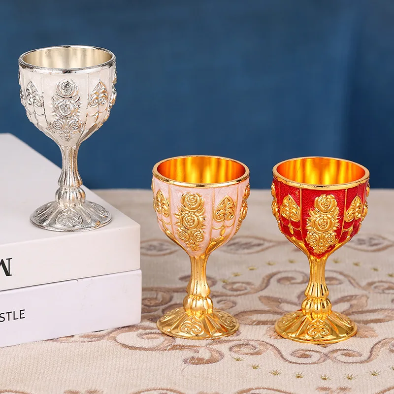

Elegant Retro Shot Glass High-end Household Liquor Cup Anti-fall Creative Glassware Cocktail Cup Desktop Decoration