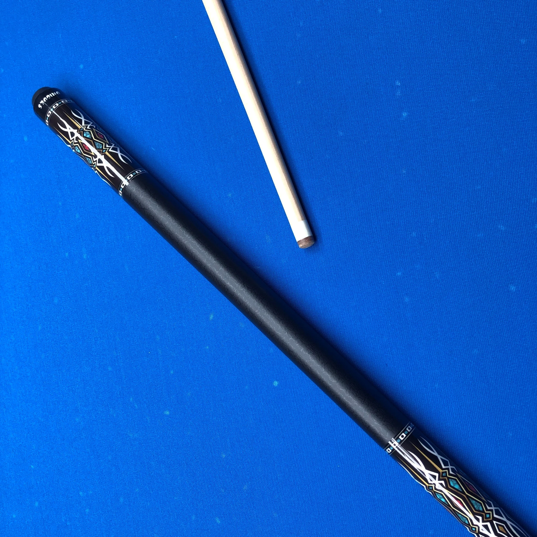 Precision Hard Maple 2-Piece Cue Stainless Steel Quick Connect 12.5mm Tip Composite Performance Grip