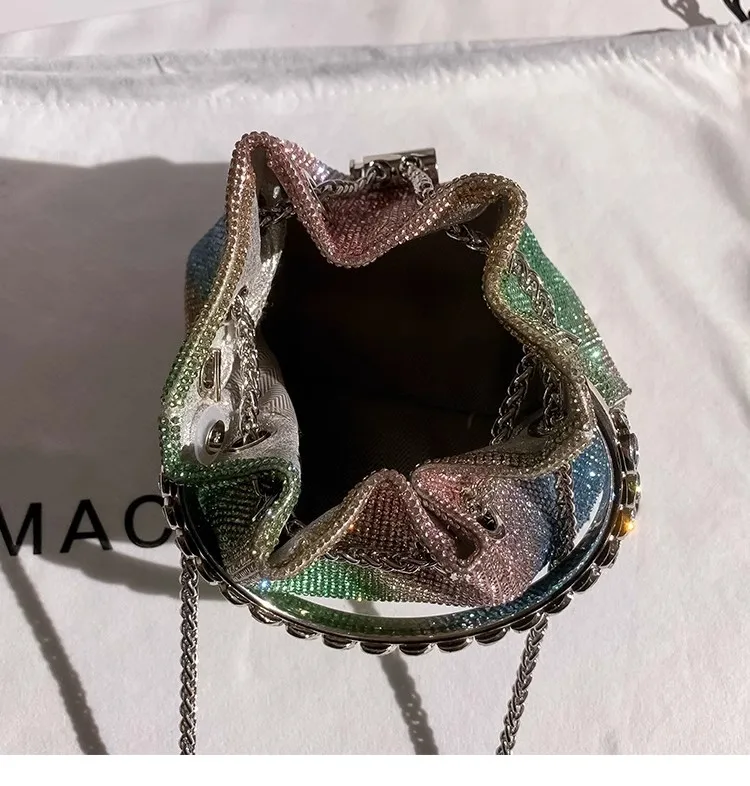 sac-a-main-femme-degrade-de-couleurs-scintillant-orne-de-strass-et-de-diamants-pochette-de-soiree-sac-de-banquet-pochette-de-mariage-sac-bandouliere