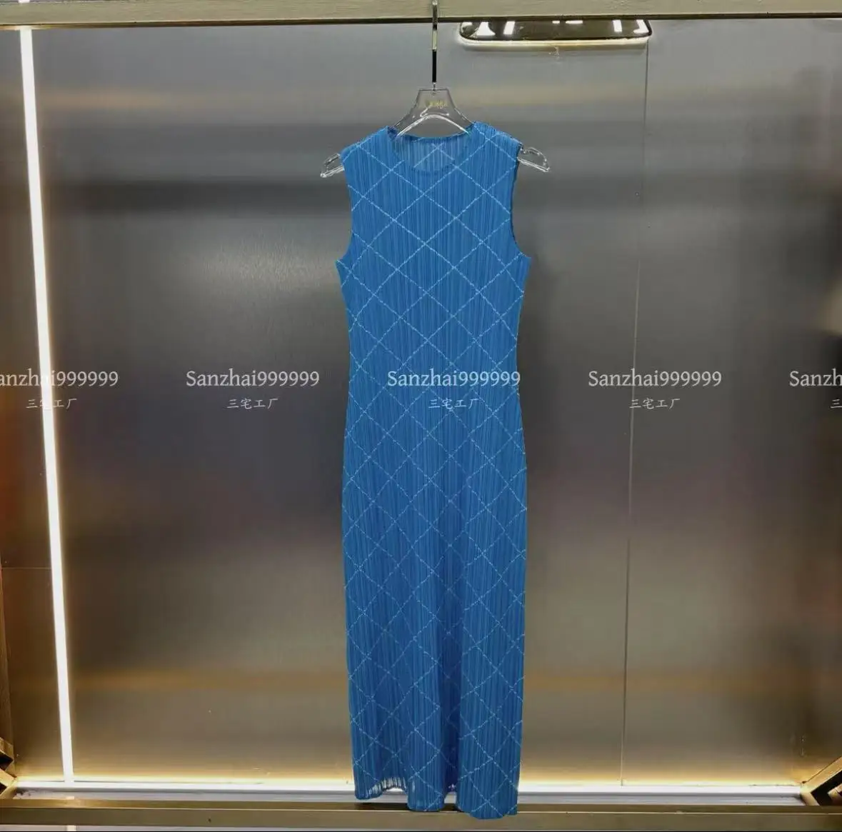 YUDX Light Blue Red Rhombus Print Sleeveless Pleated Midi Dress Slim Fit Soft Fabric Casual Daily Wear 2025 Trendy Chic Ensemble