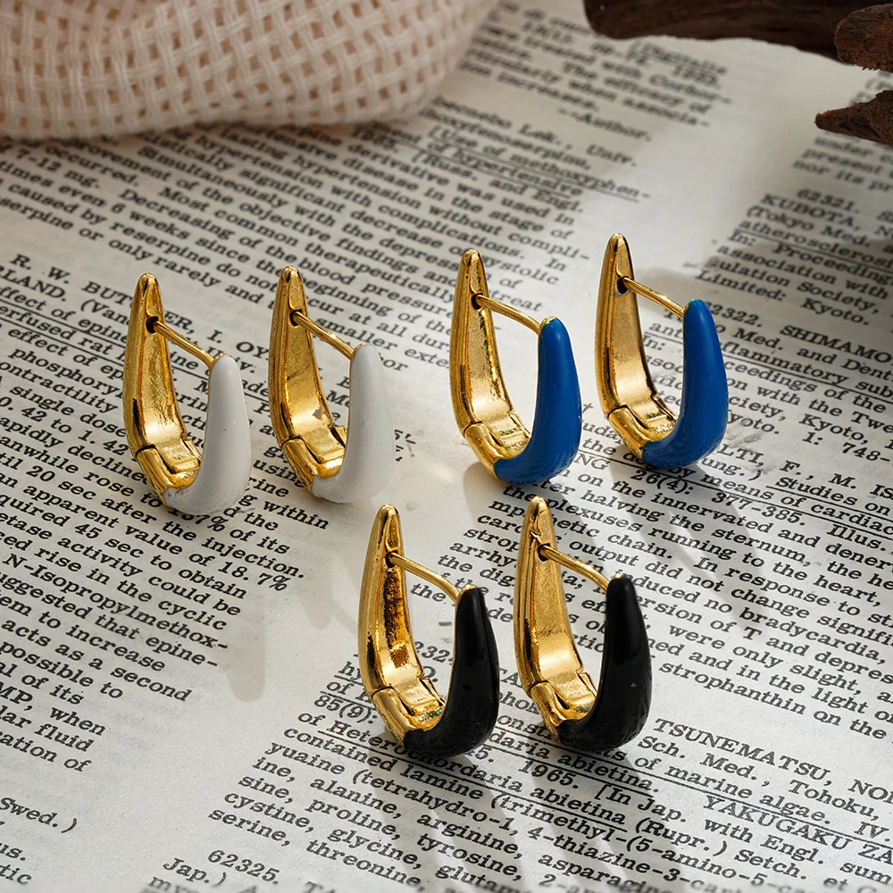 U-shape White Black Color Enamel Hoop Earrings for Women Sweet Summer Hoop Huggie Earrings Vintage Stainless Steel Jewelry
