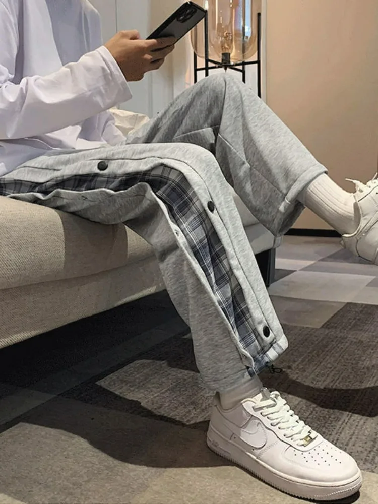 

Мужские повседневные спортивные брюки в клетку в стиле пэчворк на пуговицах, осенние уличные модные прямые широкие спортивные штаны, молодежная повседневная одежда