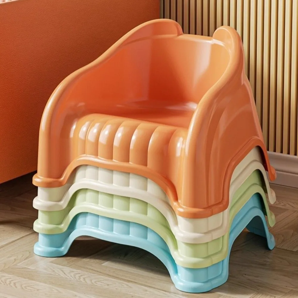 taburete-pequeno-antideslizante-y-creativo-taburete-pequeno-ergonomico-y-sencillo-con-respaldo-comoda-silla-de-bano-de-plastico-para-bebe-asiento-para-uso-diario