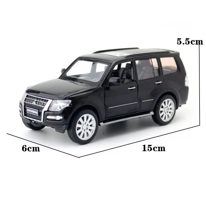 1:32 Mitsubishi Pajero Scale Alloy Die-casting Off-road Vehicle Children\'s Toy Car Model Sound And Light Pull Back