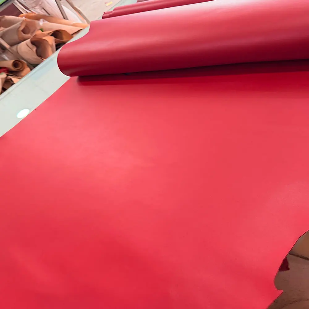 Leather hide cow skin thick genuine leather 2 mm red good leather bag wallet shoes the first layer of leather tanned skin