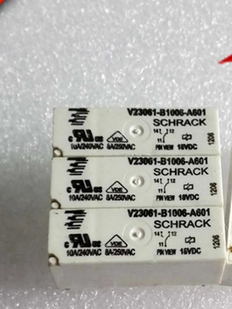 

18V Relay V23061-B1006-A601 18VDC