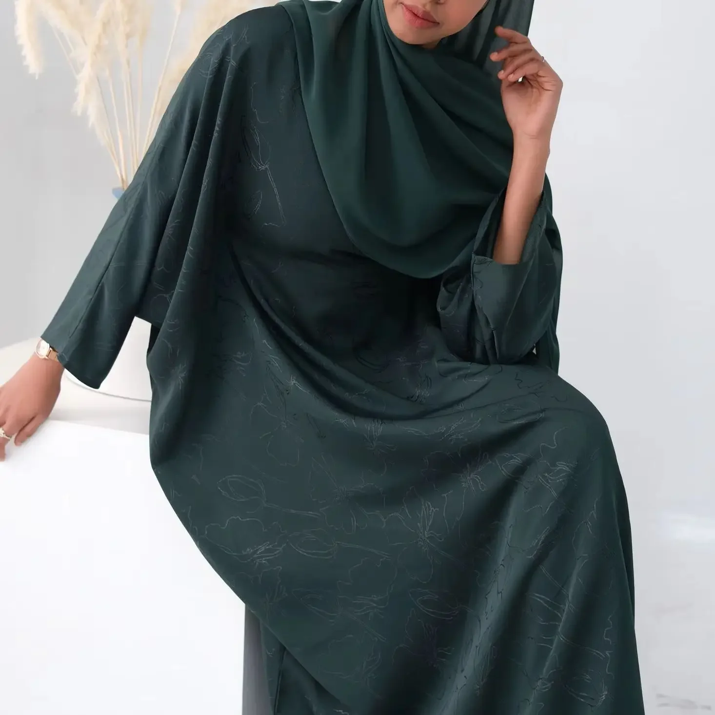 

Women Abayas 2025 Eid Ramadan Abaya Dubai Luxury Caftan Marocain Femme Satin Dresses Muslim Clothing Kebaya Kaftan Robe Jalabiya