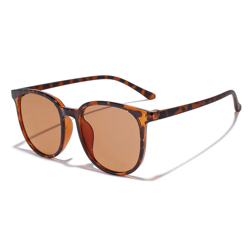 Luxury TR90 Square Anti Blue Light Sunglasses Men Women Lightweight UV400 Shades Trendy Retro Daily Phone Computer Glasses view 4
