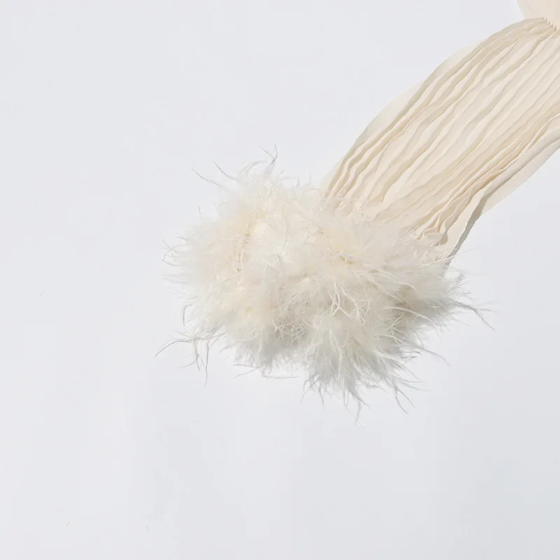 2026 Frühling Neues Übergrößen-Maxikleid im High-End-Stil mit Schlankheits-Effekt, Strass und Straußenfedern-Design für Damen – Detail 28