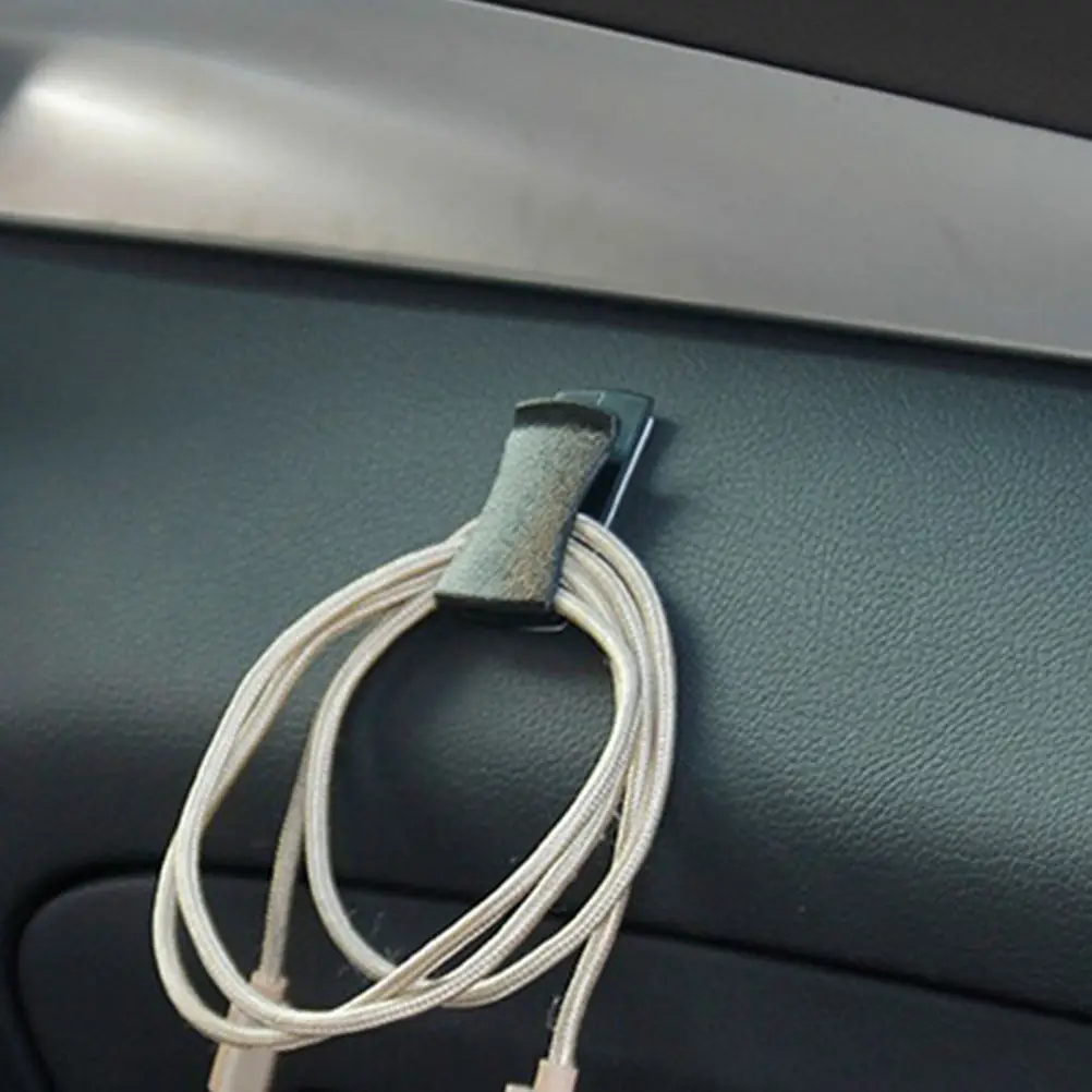 

1Pair Universal Car Card Clip Pc Sunglasses Holder for Vehicle Dashboard Elegant Texture Access Card Slot Compact