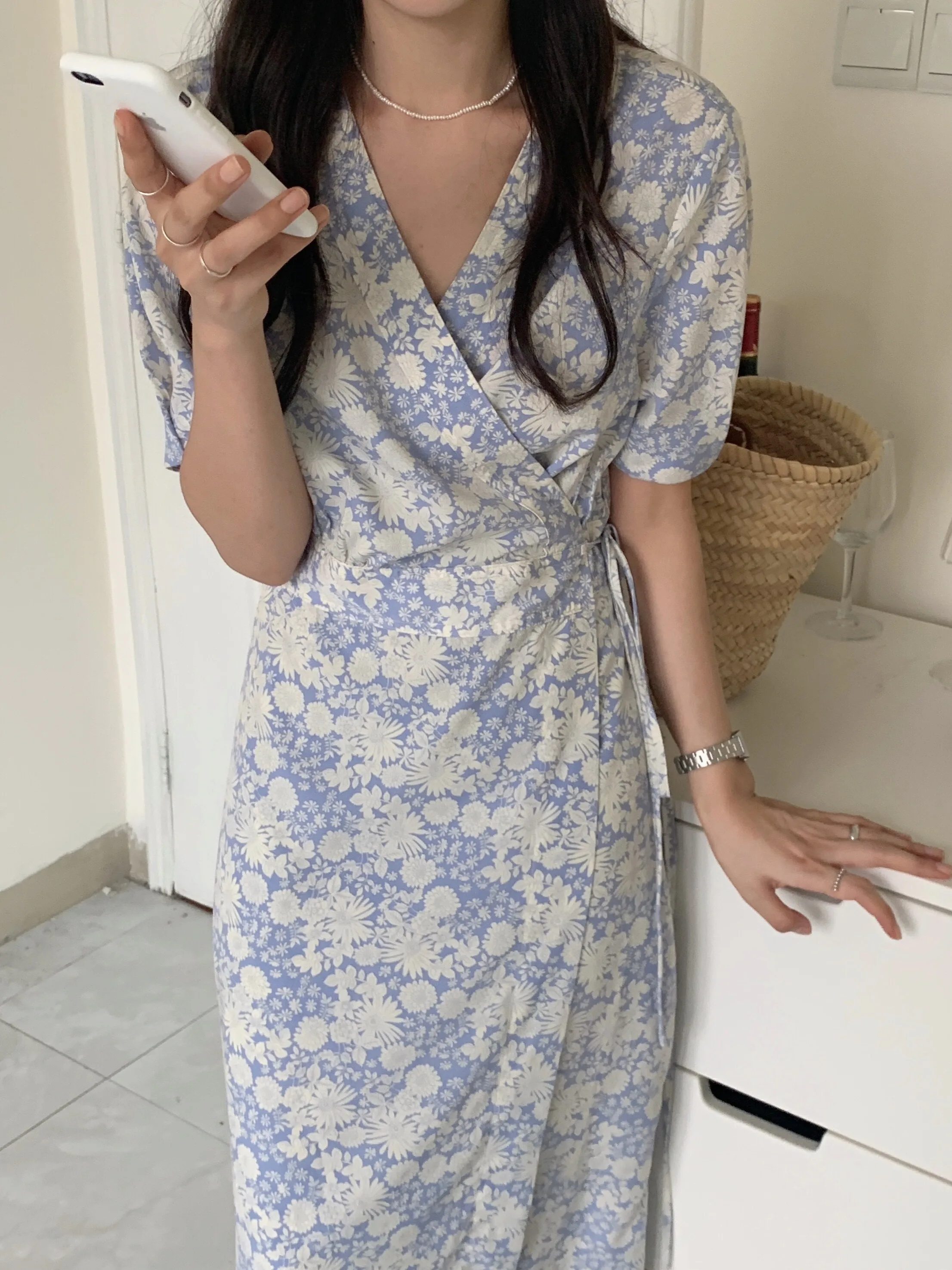 スタイリッシュな花柄痩身ミディドレス新鮮で美しい夏韓国スタイルハイウエスト A ラインスカート半袖 V ネック