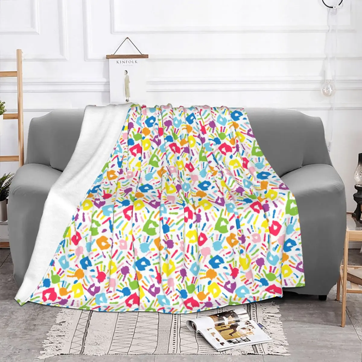 

Colorful Funny Hand Print Blanket Flannel Decoration Portable Lightweight Throw Blanket for Bedding Outdoor Bedding Throws