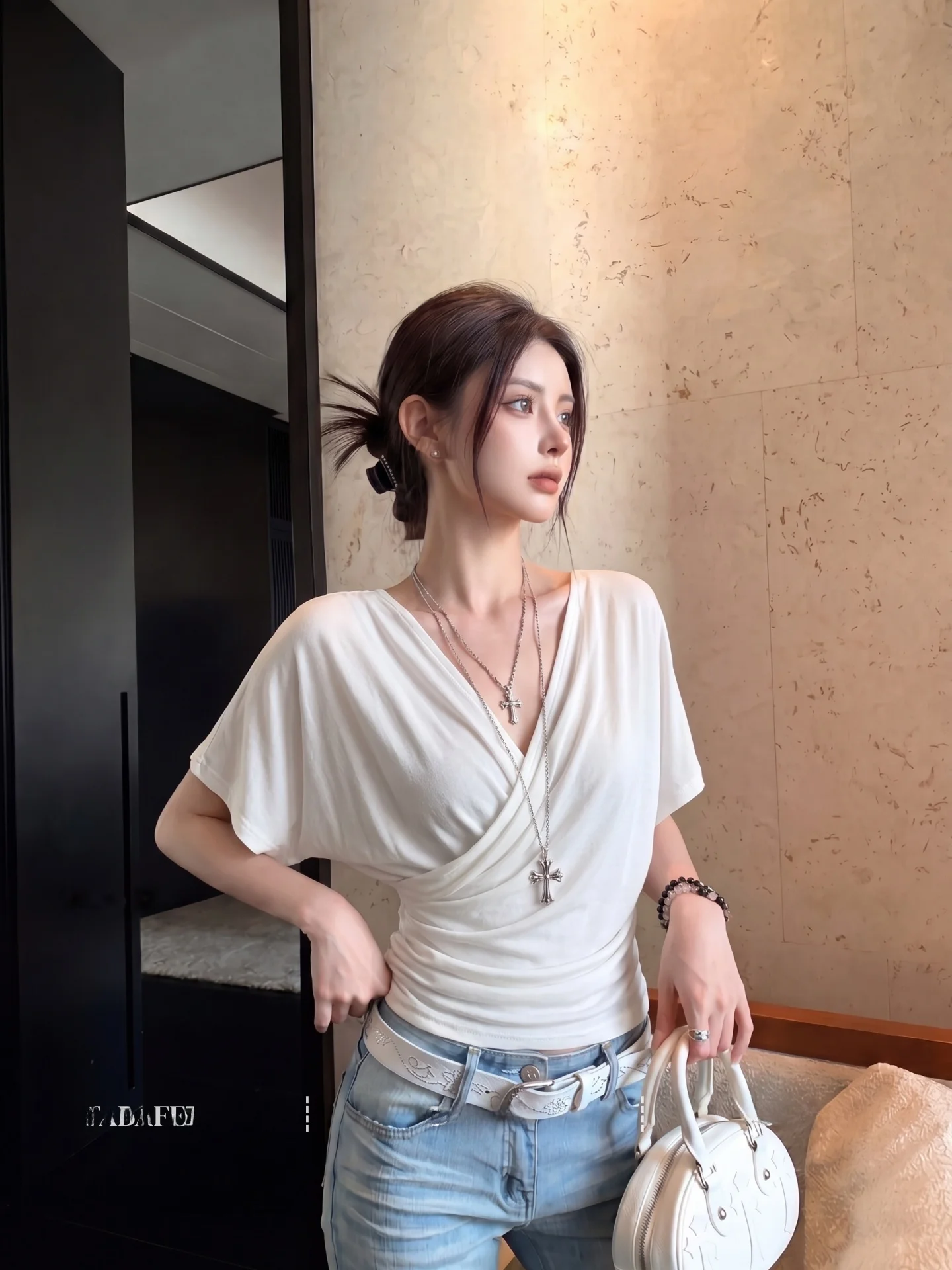 Salt Series Women's Slim Fit V-Neck T-Shirt Summer Style Batwing Sleeve Short Sleeve Casual Fashion Belly Pleated Slimming Top