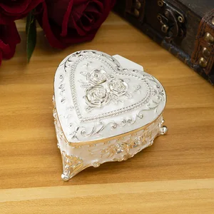 European Vintage Jewelry Storage Box, kleines goldplattiertes Metall, kreatives handbemaltes, High-End-Rosa, Baumwolle Baumwolle 11 Hauptverkäufe Goldener Jahrgang - №10