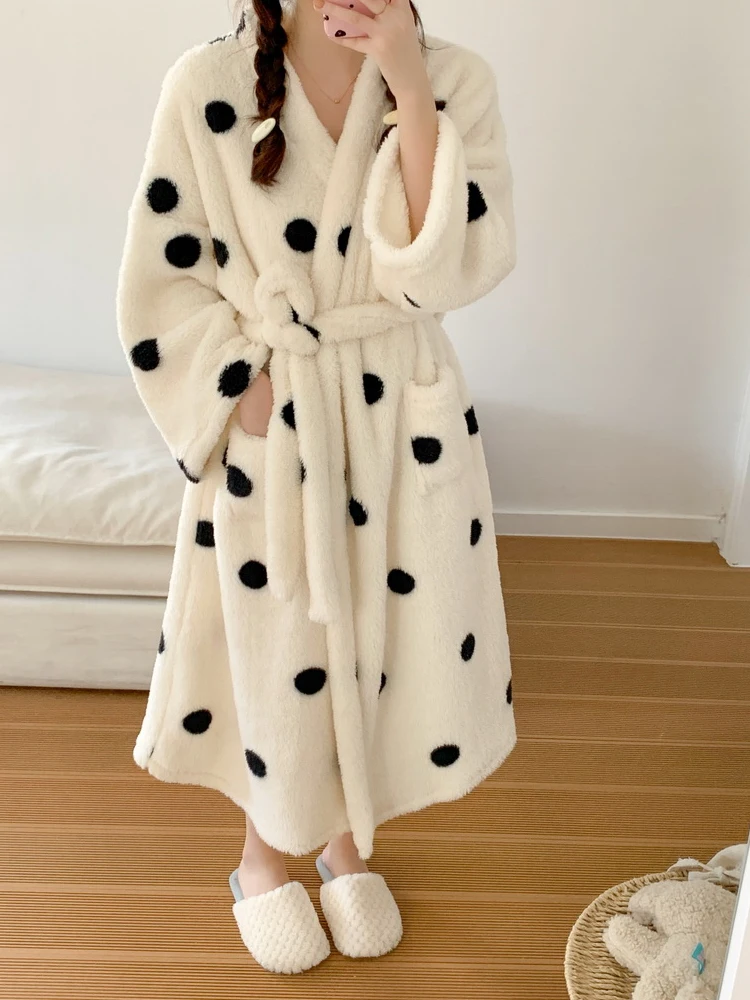 

Kawaii Hooded At Home Thickening Flannel Comfort Winter Pajamas Sweety Polka Dot Coral Fleece Mid-Calf Pajamas Dress For Women