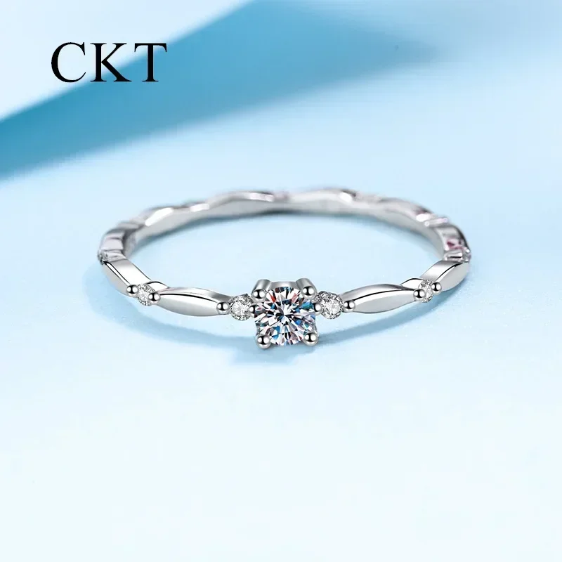 18K White Gold Rings for Women Millennium Reincarnation Set 0.1 Carat Moissanite Ring Sparkling Diamond Ring Wedding Jewelry