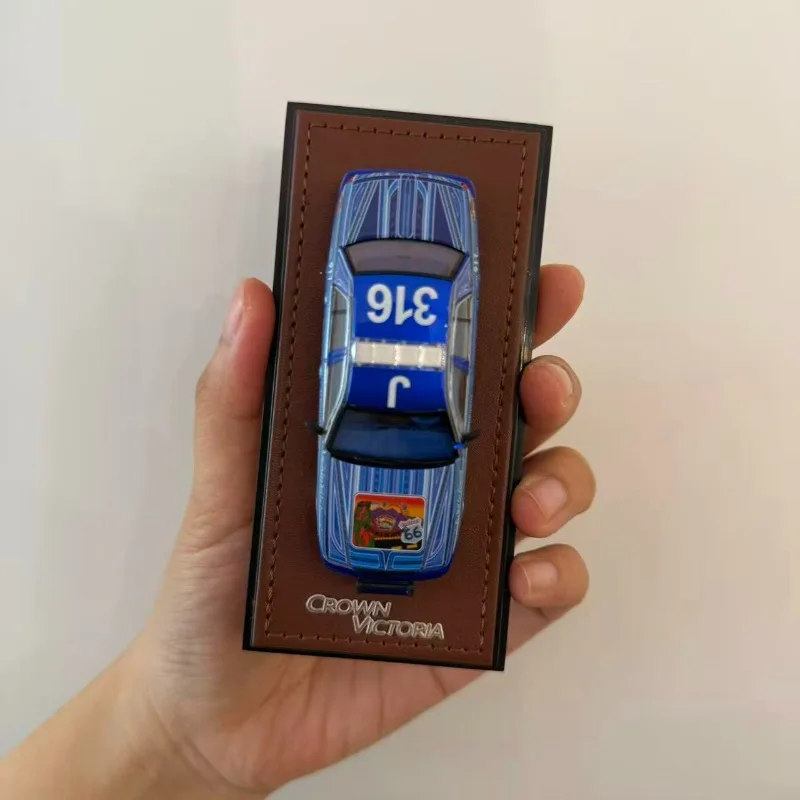 GOC 1/64 FORD CROWN VICTORIA ALBUQUERQUE POLICE Model Samochodu z Odlewu Stopu Metalu, Kolekcja Zabawek Samochodowych, Prezent na Boże Narodzenie dla Chłopca