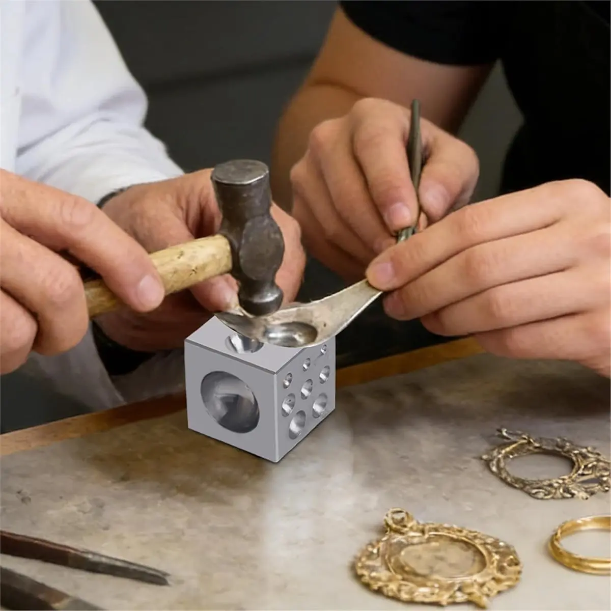 618 Mega Sale Precise Bezel Maker for Jewelry Crafting, Multi-Purpose Tool, 4x4x4cm, Ideal for Goldsmiths and Craft Lovers