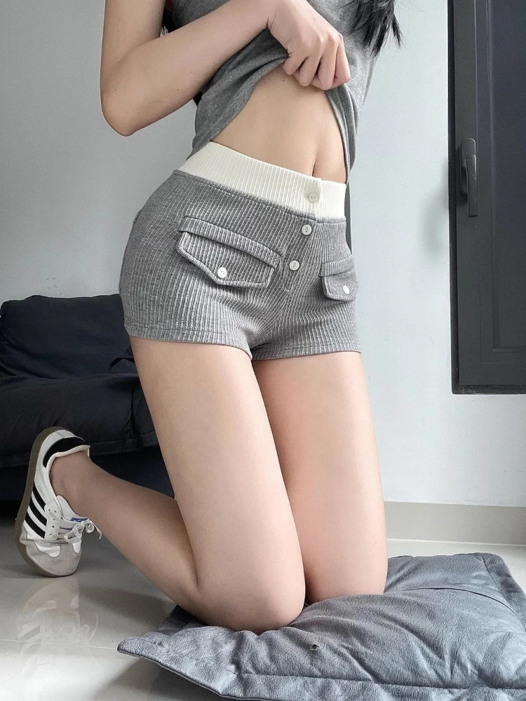 

Sassy Waist Color Contrast Low Rise Fitted Stretchy Shorts Women Summer Casual Wear