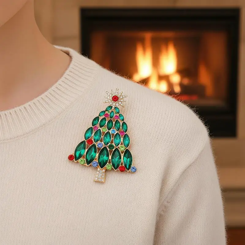 Lovely Christmas Truck Brooch Pins Cute Alloy Enamel Jewelry for Christmas Party Holiday Gift Women Daily Wear