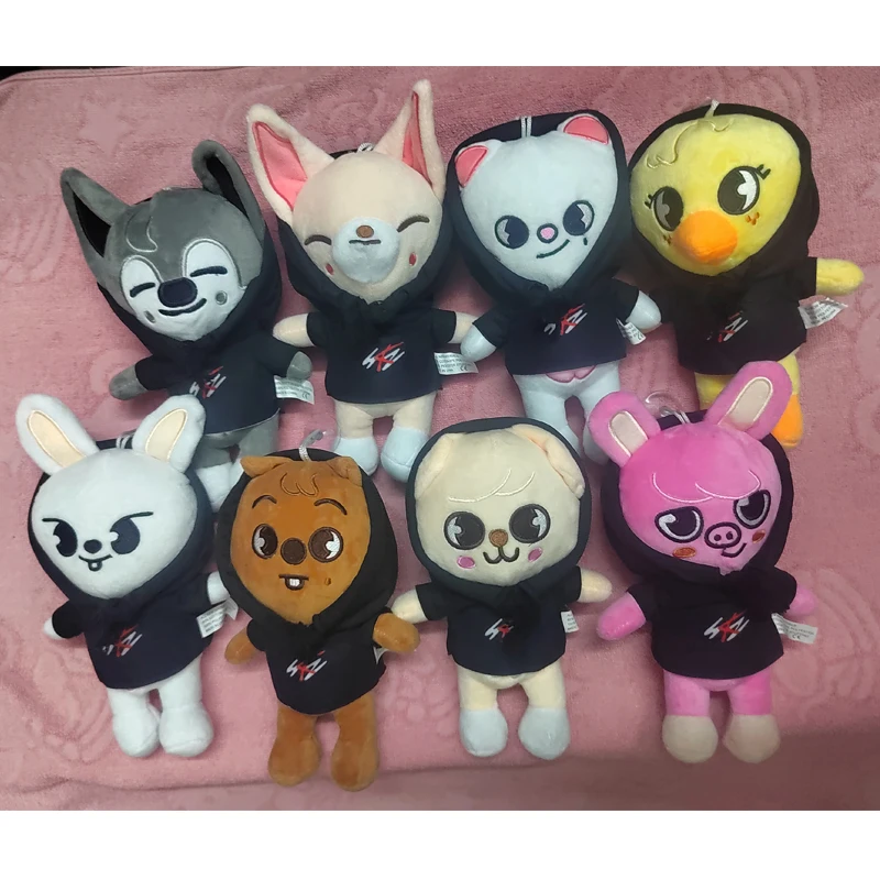 19種類のSkzooキーホルダーぬいぐるみ、かわいいSkzooキーホルダー、ステイプラッシュ、漫画のぬいぐるみ、かわいいおもちゃ、部屋の装飾、子供へのプレゼント