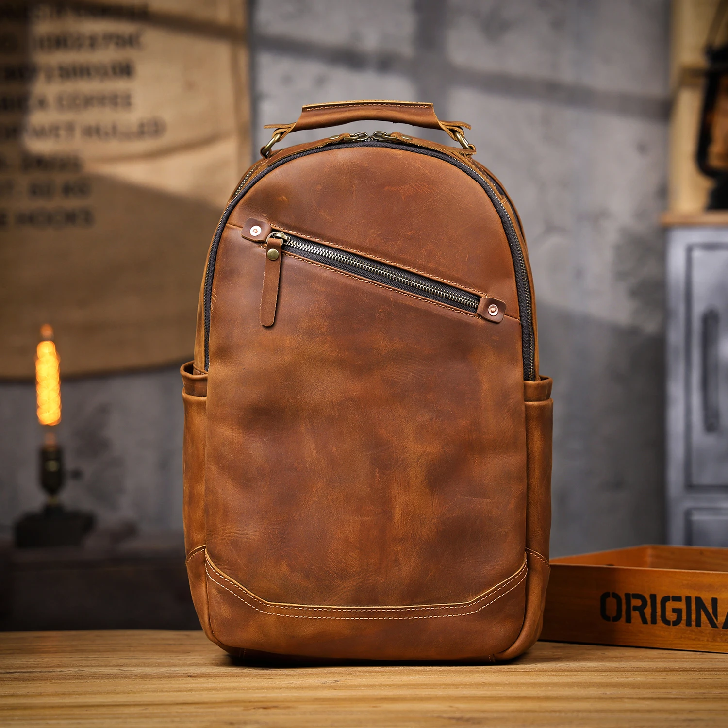 Vintage handgefertigter Rucksack aus hochwertigem Echtleder für Herren, Leder-Laptop-Umhängetasche, Crazy Horse Schultasche, modisch für Männer – Detail 7