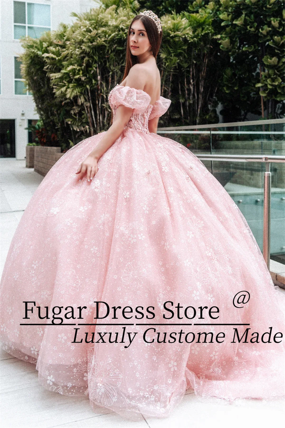 Strapless Puff Sleeve Quinceanera Dresses Luxuly Appliques Sweetheart Formal Party Ball Gown 16 Colors Vestidos Plus Size