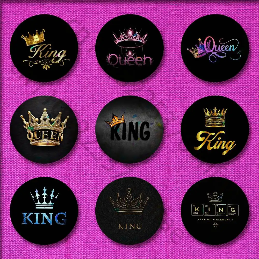 

KING Queen Crown Letter Badge For 44mm 32mm 58mm 25mm 75mm Round Pin Brooch Insignia Case Collectibles
