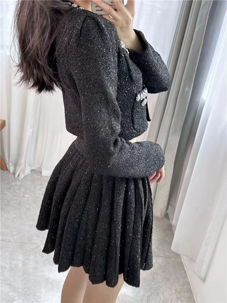 2024 Early Autumn Exquisite Flowers Nail Beading Sequined Short Knitted Cardigan Jacket Women\'s Pleated Skirt Fashion Suit