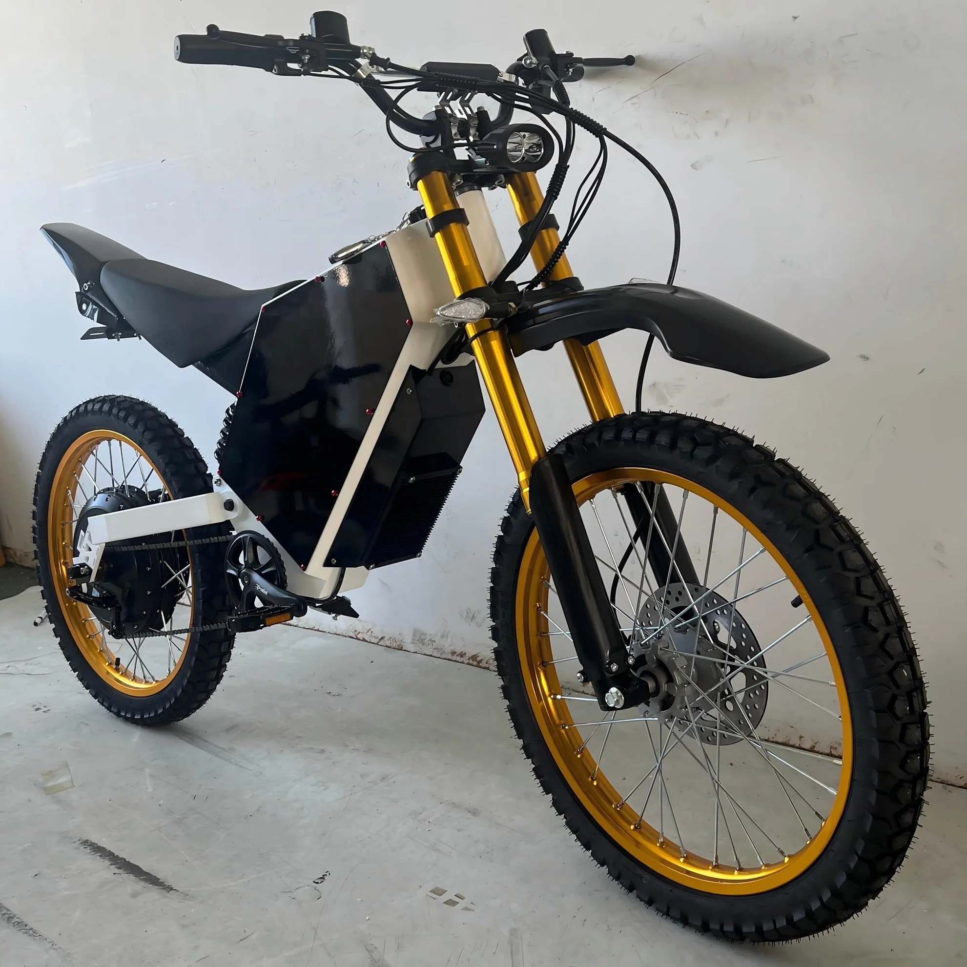 New HCBK-SS30 22000W High-Performance Electric Bomber 72V75AH Battery 150km/h 200km Long-Range Off-Road
