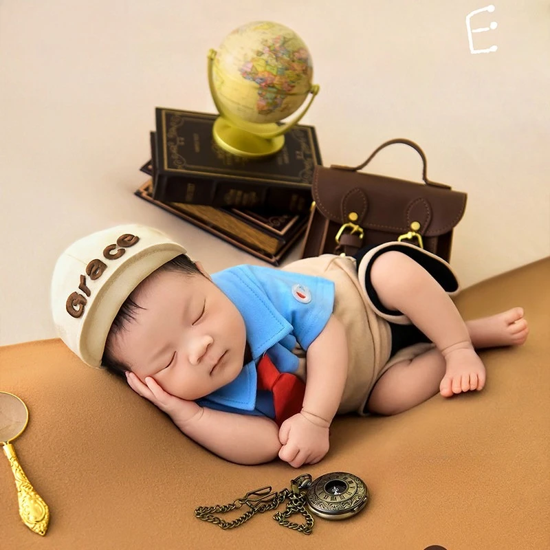 Newborn Photography Props College Student Theme with Backdrop Outfit Schoolbag Globe Books Decorations for Studio Photoshoot view 3
