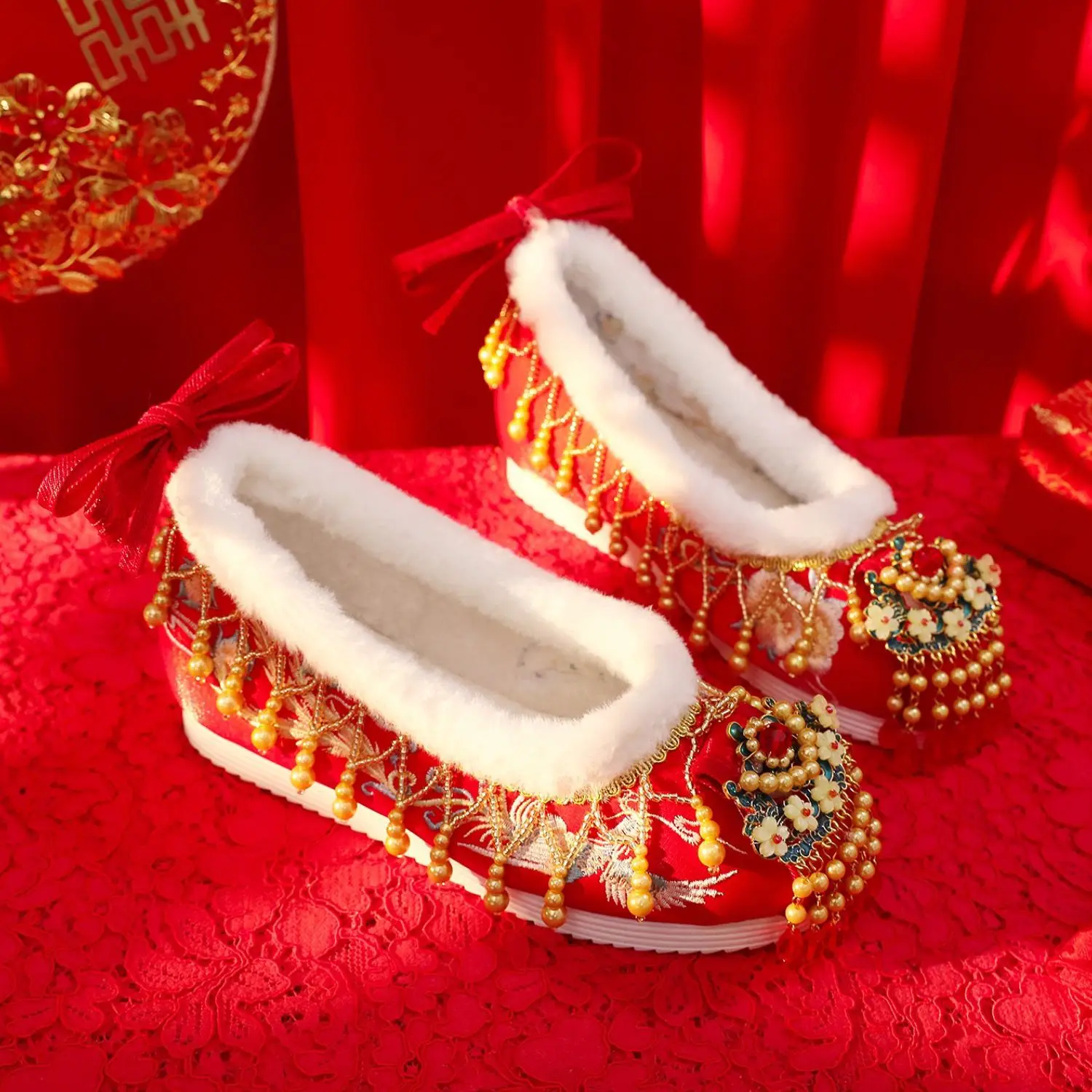 

Свадебные туфли Xiuhe для женщин, китайские, бархатные, красные, для нарядов Хань, увеличивающие рост, в античном стиле, с вышивкой, тканевые