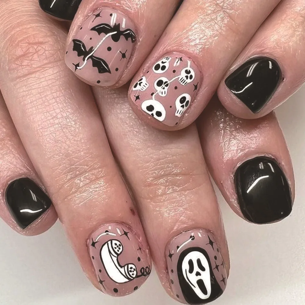 Uñas postizas de Halloween, uñas postizas con patrón de araña de calabaza naranja y murciélagos negros, puntas cortas y redondas para manicura de Halloween, 2024