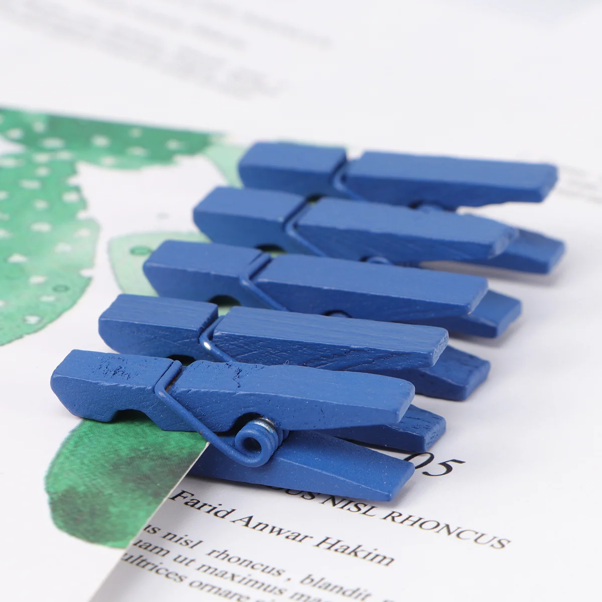 30 шт. декоративные деревянные зажимы для фотографий ярких цветов, мини-зажимы для дома, школы, офиса, подарки, зажим, деревянный мини-зажим