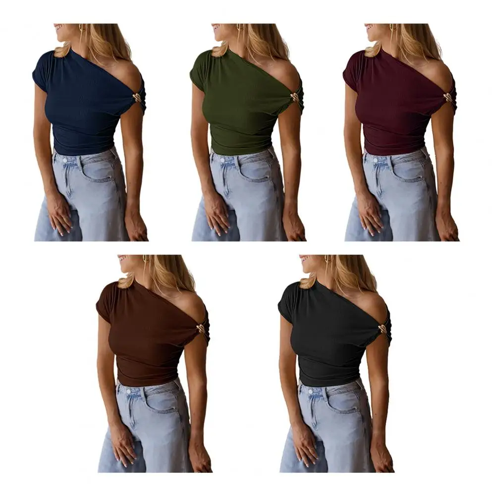 

Женская футболка с асимметричным воротником, короткими рукавами, драпировкой и металлическим декором, однотонная, повседневная, элегантная, для клуба и улицы, летняя, стандартного кроя, пуловер