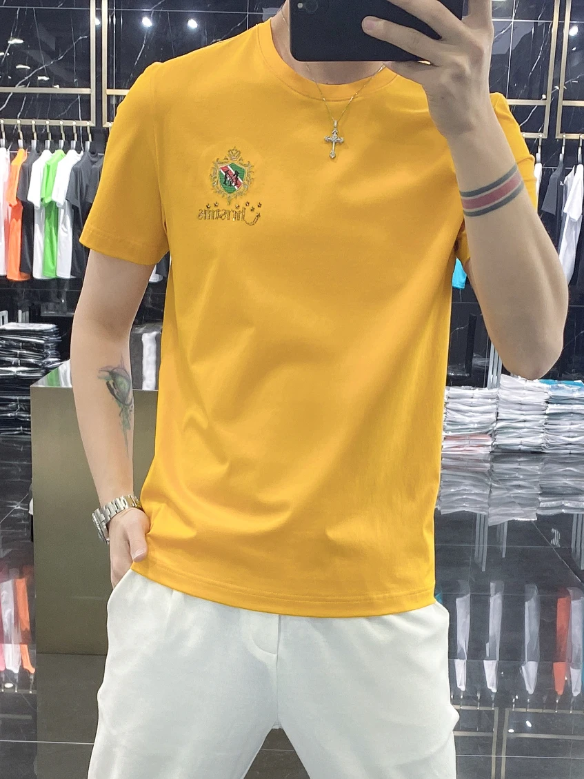 

Ele European Sle Men's T-irt White Rhinestone f Sve Silk ort Sve Faionable Young Base irt Summer Cool ...