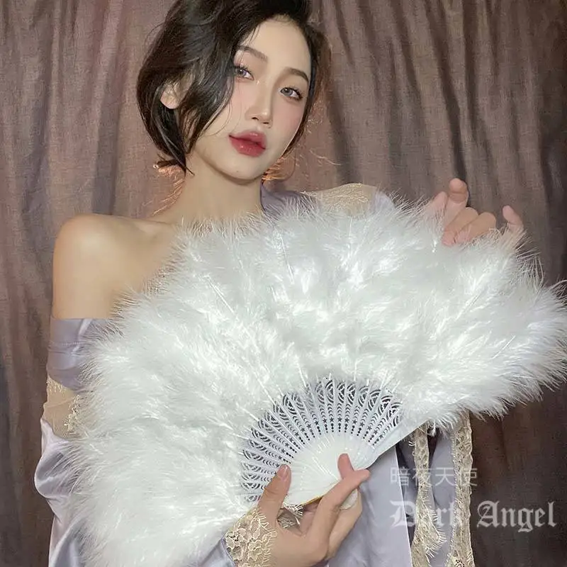 

Feather Folding Fan Cheongsam Dancing Goose Feather Plush Hanfu Photo Props Charming Chinese Style Black White Fan Birthday Gift