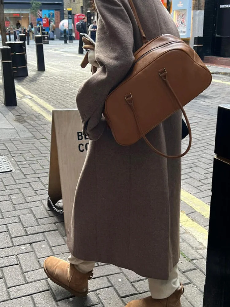 

Large Capaci Genuine Leather Tote Bag Women's 2025 New Retro Commuter Single oulder Bowling Boston Bag Korean Sle Handbag