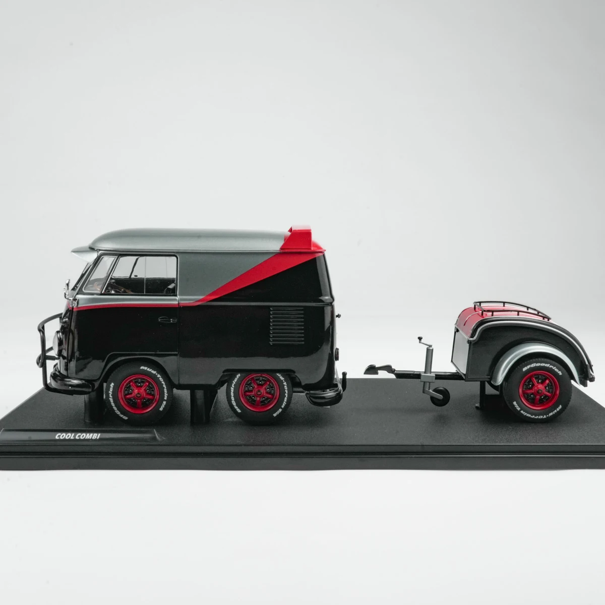 Solido 1:18 Scale Diecast Alloy COOL COMBI SPORT 2024 Toys Cars Model Classics Nostalgia Adult Gifts Souvenir Static Display