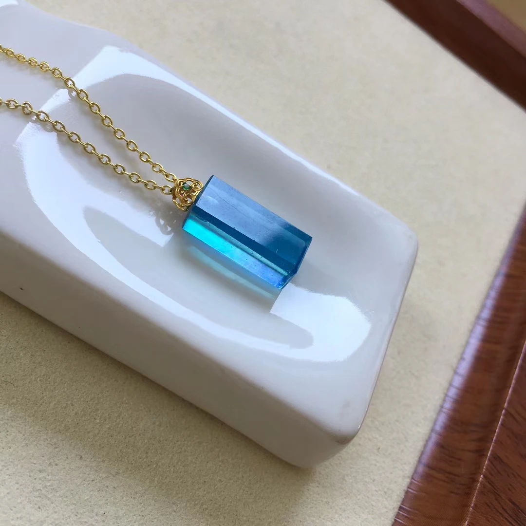 Natural Blue Aquamarine Rectangle Pendant Aquamarine Brazil 16*7*6mm Gold Women Fashion Jewelry AAAAAA