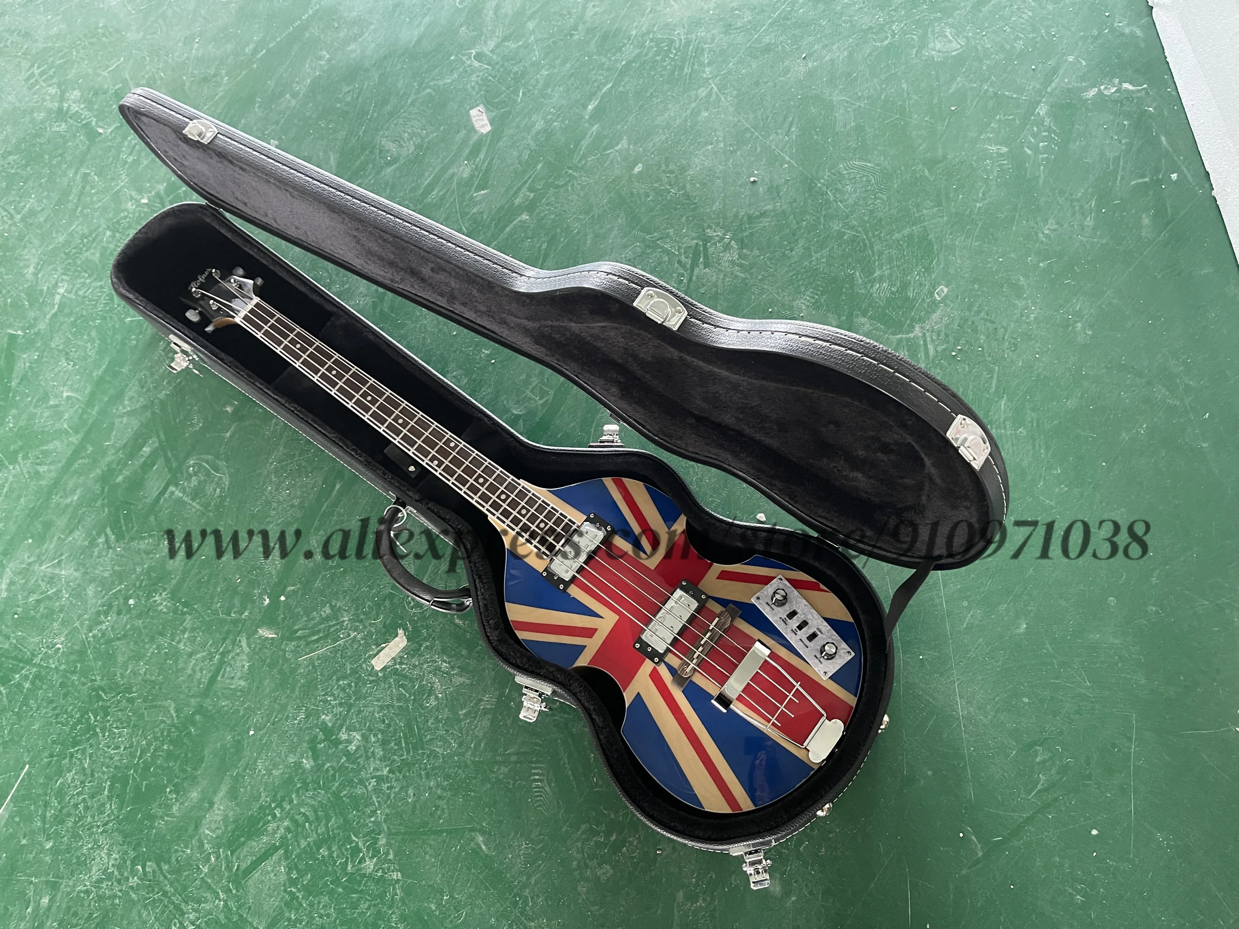 

Классический 4-струнный бас, полуполый бас, фиксированный мост, кленовый корпус, кленовый гриф, может быть оснащен чемоданом, заводской заказ.